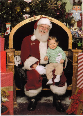 Elayna met Santa…. and she loved him!!