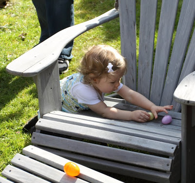 A Real Outside Egghunt! And Other Fun at Sunday Waffles…